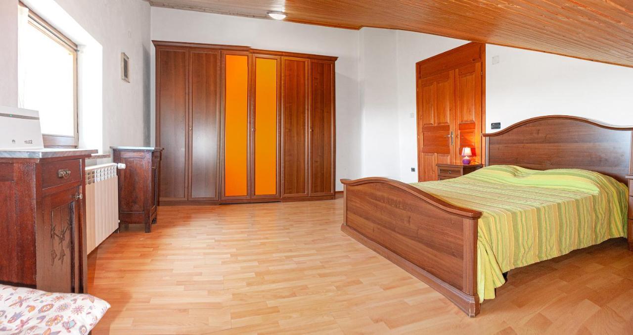 Rooms Agroturizam Romano Buje Exteriör bild