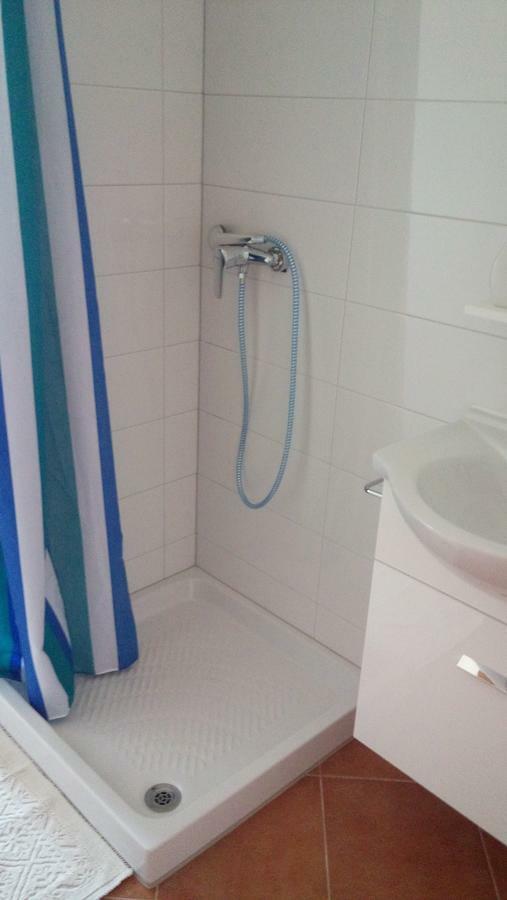 Rooms Agroturizam Romano Buje Exteriör bild