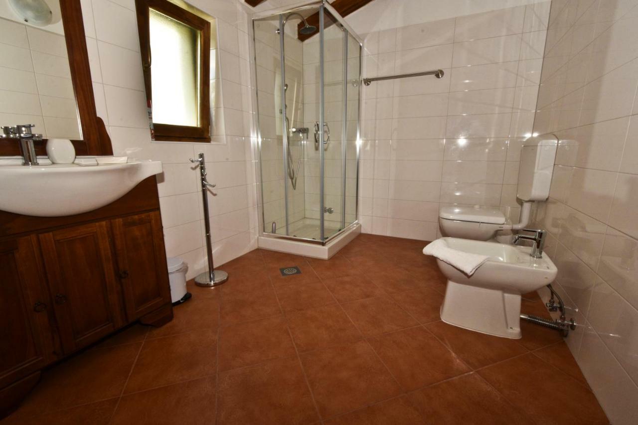 Rooms Agroturizam Romano Buje Exteriör bild