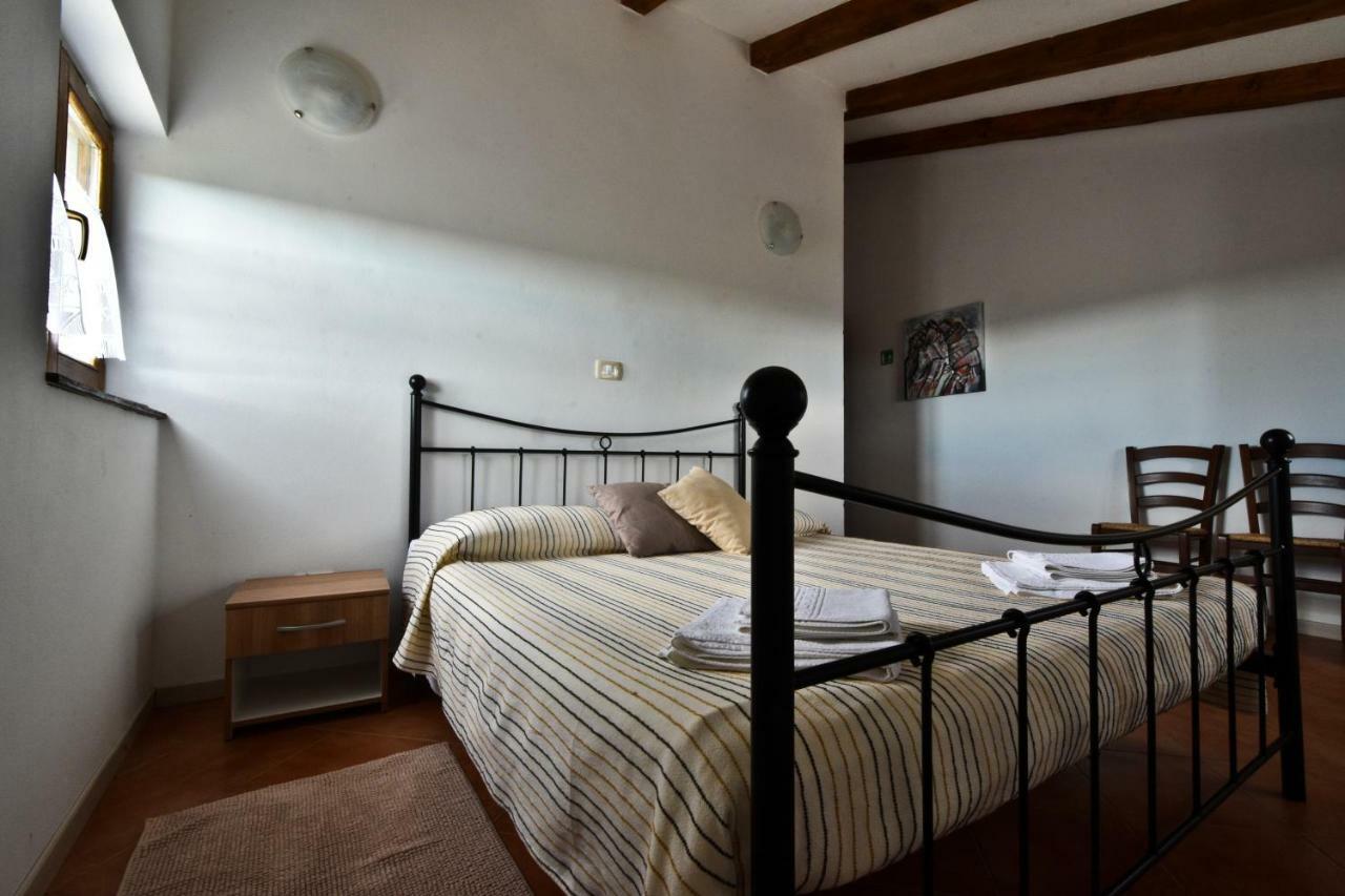 Rooms Agroturizam Romano Buje Exteriör bild