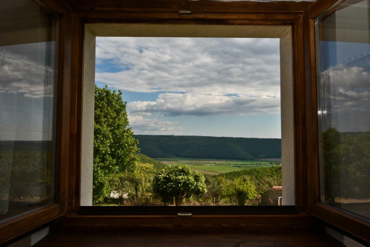 Rooms Agroturizam Romano Buje Exteriör bild