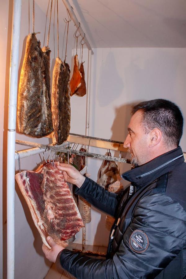 Rooms Agroturizam Romano Buje Exteriör bild